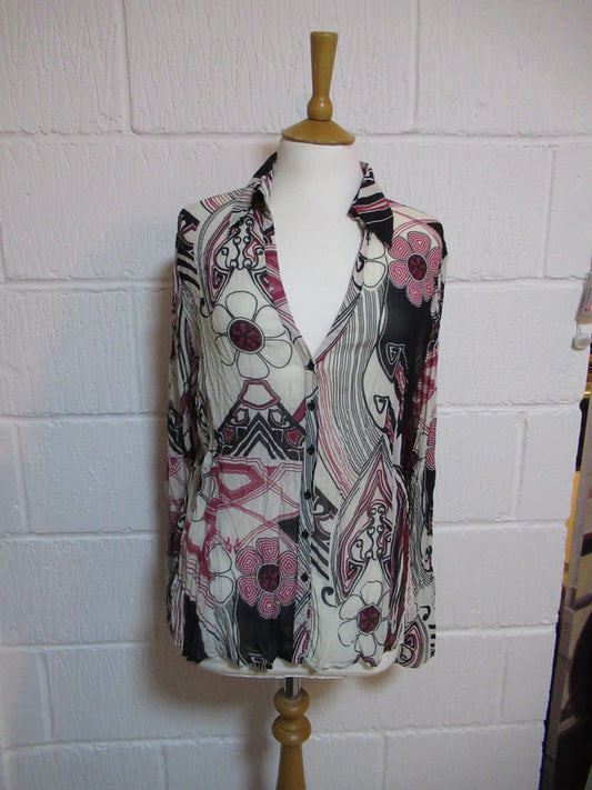 Fab print crinkle blouse