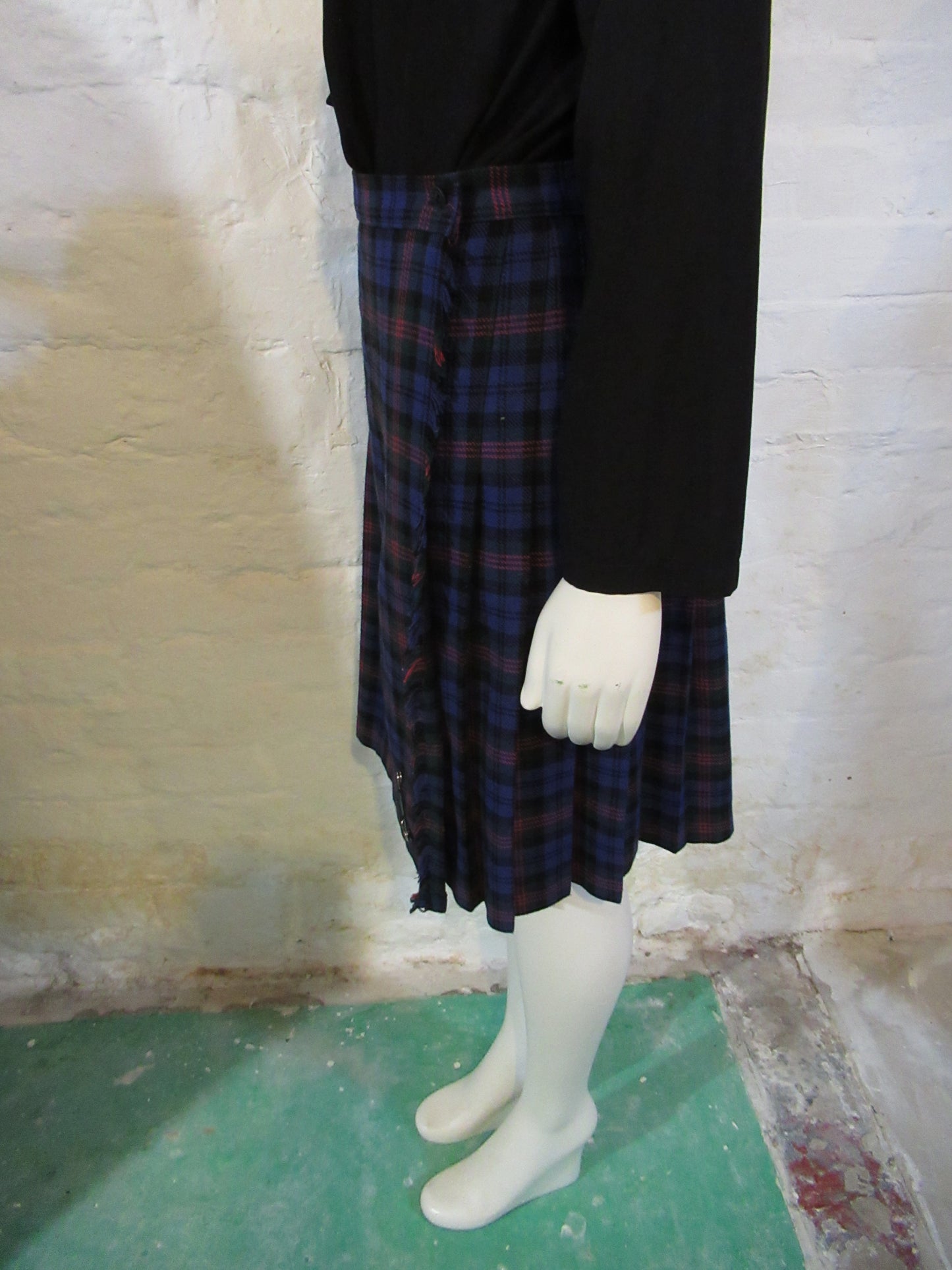 Blue short wool blend kilt style skirt